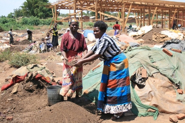 How Malawi Women Are Turning Waste Into Wealth - CityLab