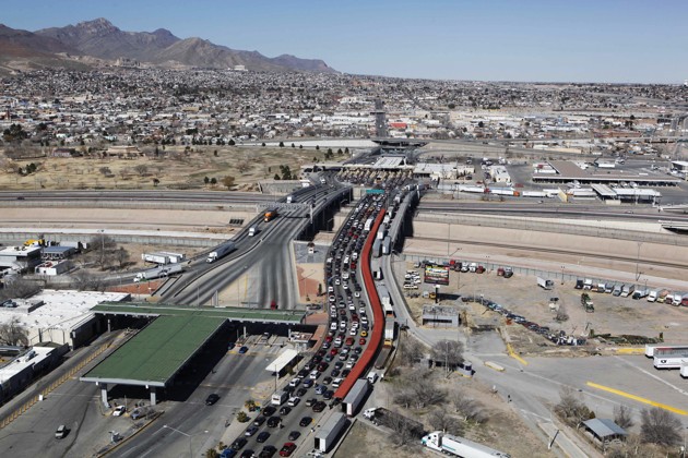 What It's Like To Cross the Mexican-American Border Every Day Through ...