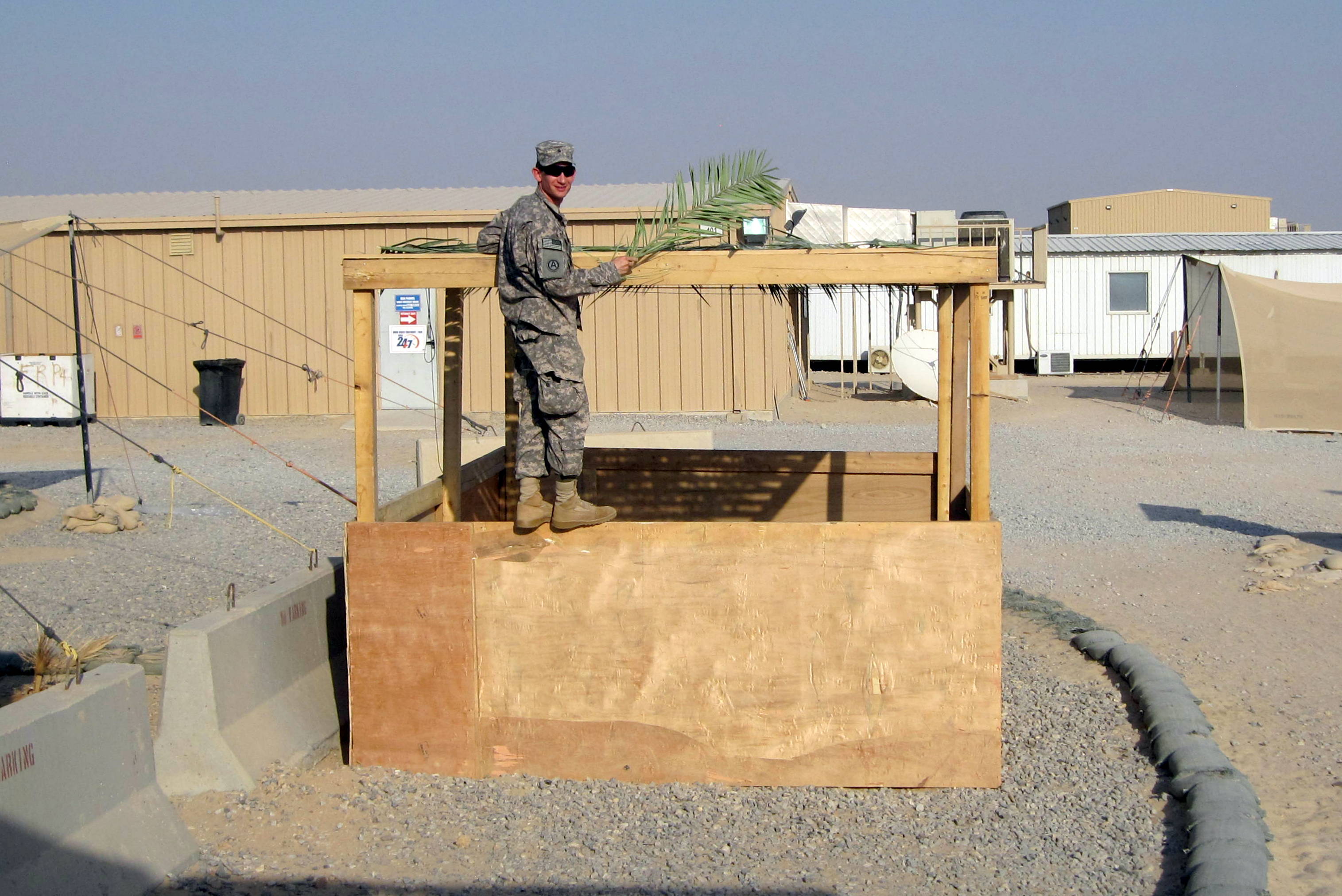 Jewish High Holidays With the U.S. Army: Building a Sukkah in Kuwait - The  Atlantic