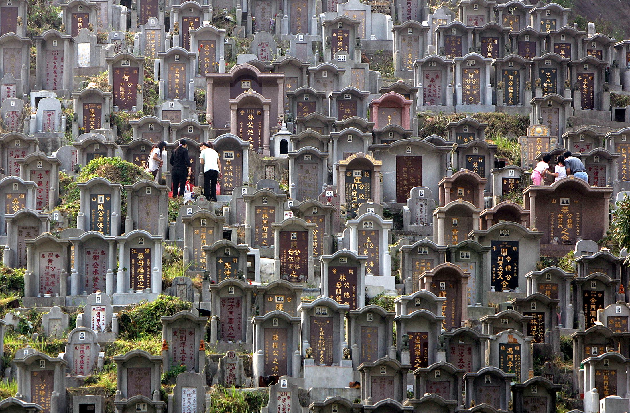 Why the Chinese Cemetery Industry Is Booming - The Atlantic