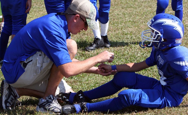 America's Most Dangerous Football Is in the Pee-Wee Leagues, Not