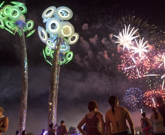 Electric Daisy Kingpin The Man Who Turned Music Festivals Into Carnivals The Atlantic