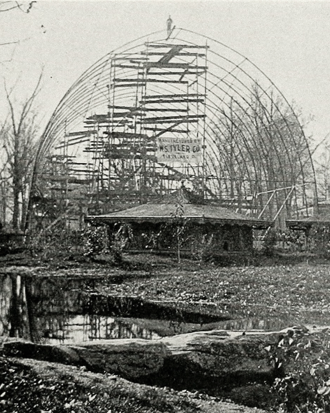 The Bronx Zoo’s bird cage, 1899
