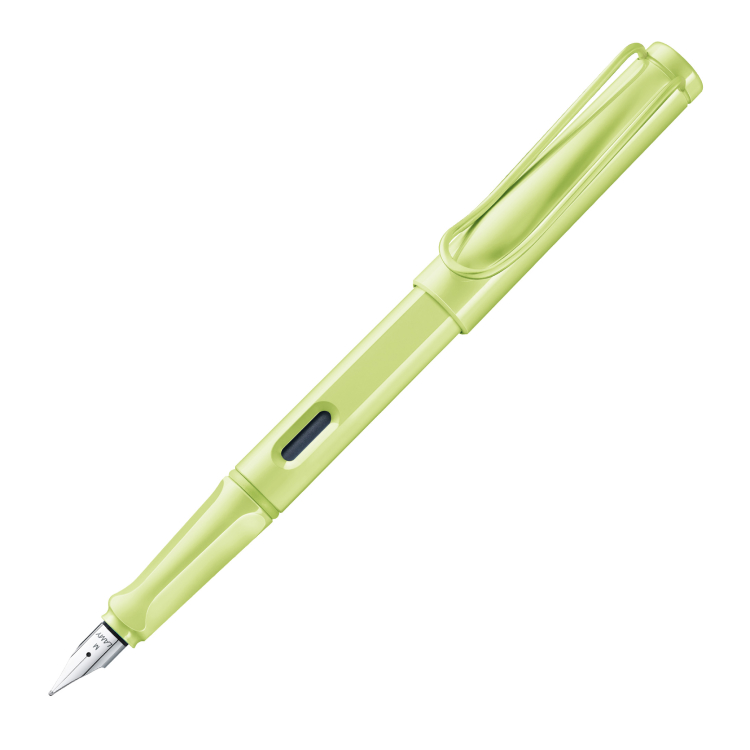 A green fountain pen. 