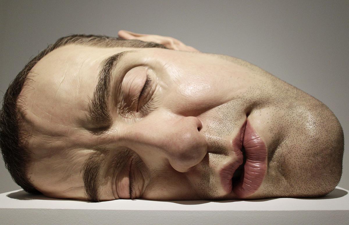 dybt Beregn ros The Hyperrealistic Sculptures of Ron Mueck - The Atlantic