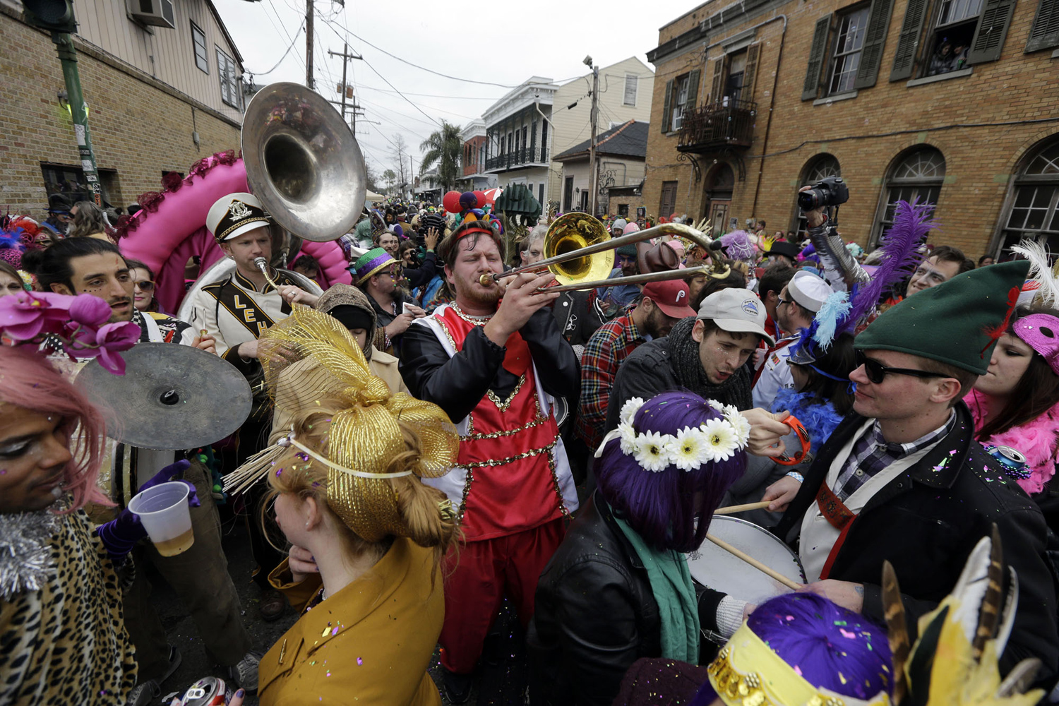 Mardi gras pictures bourbon street