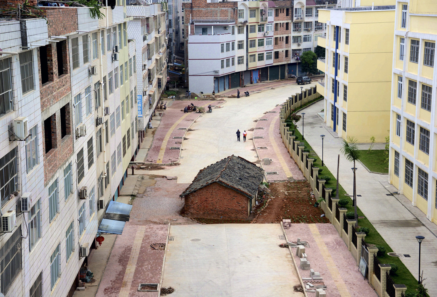 Las DINGZIHU chinas. Casas de propietarios que se niegan a vender al ...