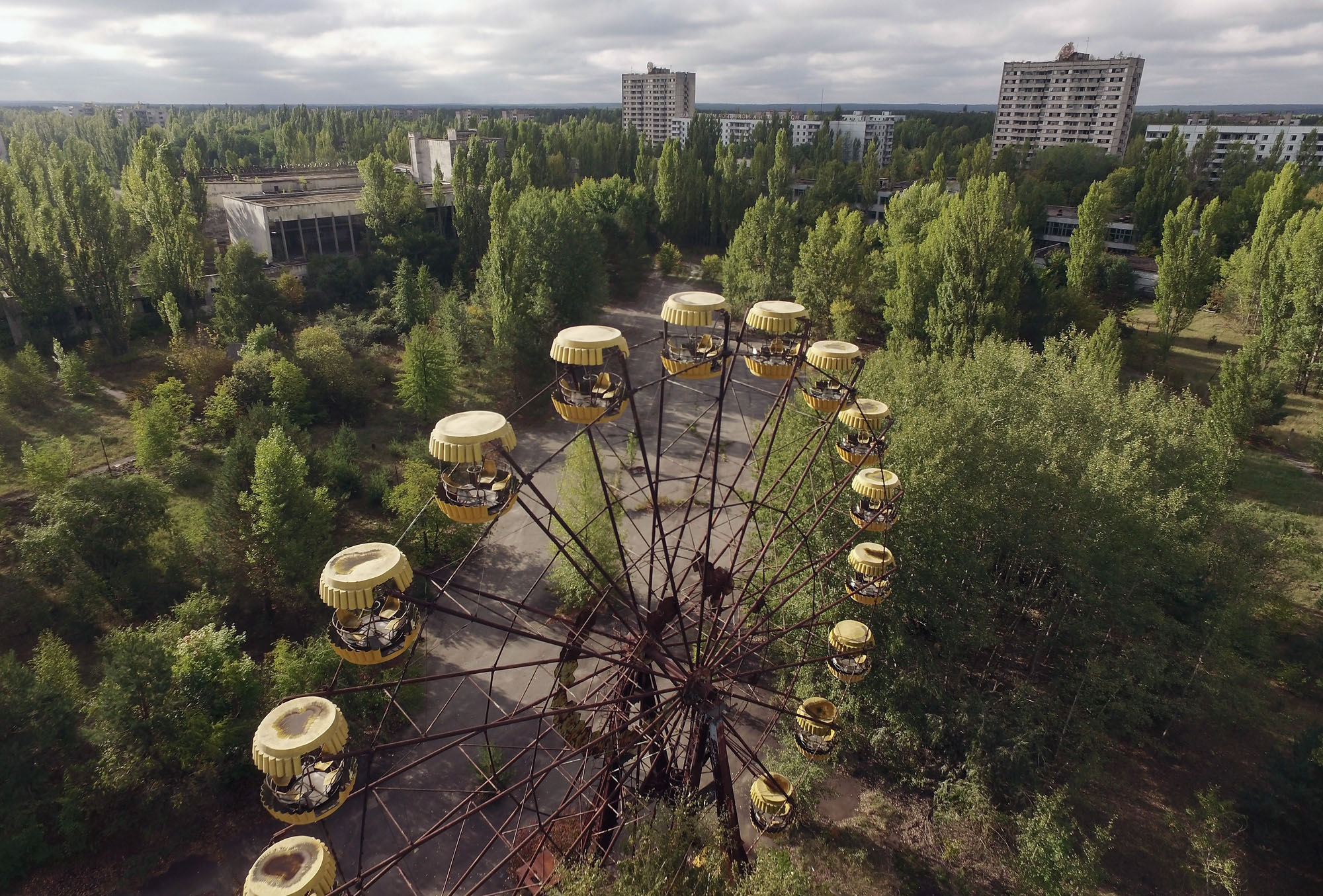 Chernobyl Disaster Explosion Before And After Chernobyl Disaster Explosion Before And After