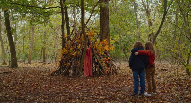 the two little girls in "Petite Maman"