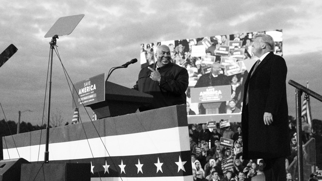 Picture of Mark Robinson at a Trump rally 