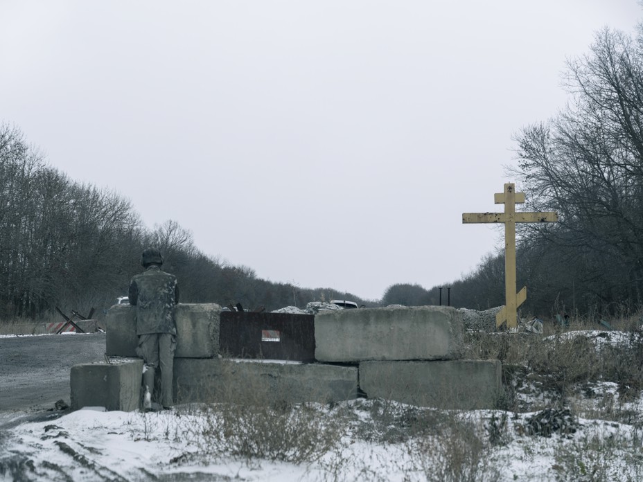 Picture of a concrete barricade along one of the roads in Sumy