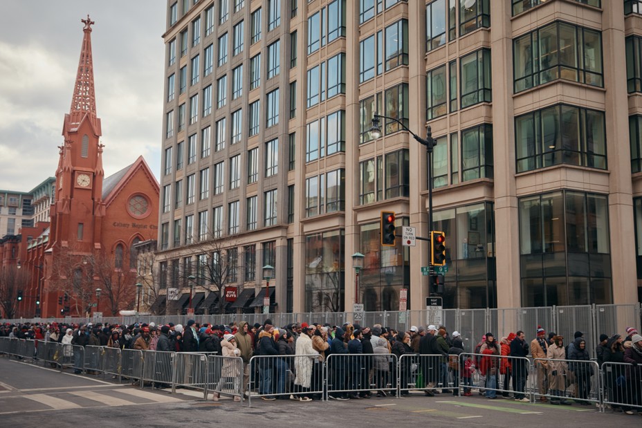 A long line of people in Washington, D.C.