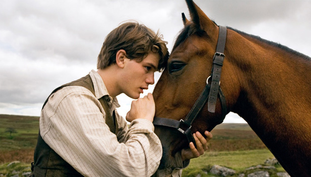 war-horse-movie-image-jeremy-irvine-body.jpg
