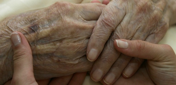 615_300_Old_Hands_Reuters.jpg
