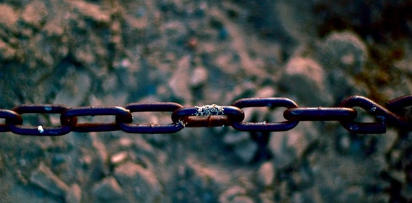 chains 1.jpg