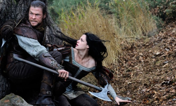 snowwhitehuntsman 615 universal corr.jpg
