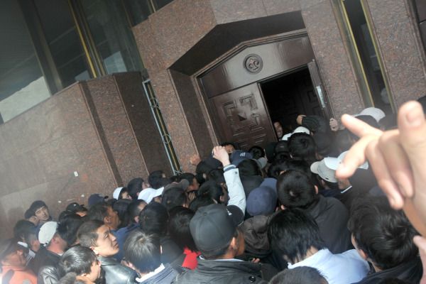 3_Dalton_Opening the WH Doors.JPG