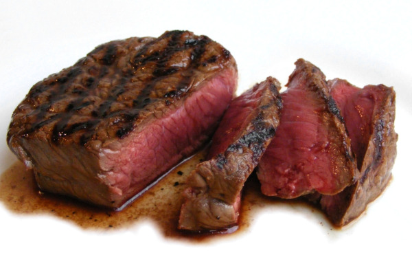 abroad_steak_cut.jpg