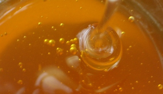 Why Babies Shouldn't Suck on Honey - The Atlantic