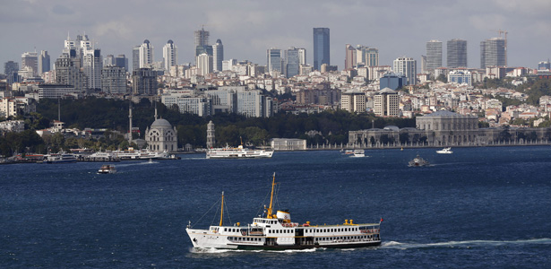 Istanbul skyline banner.jpg