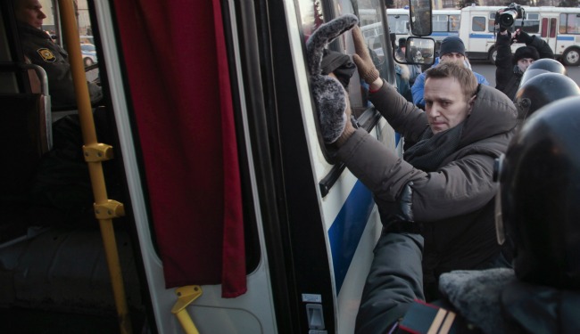 Navalny arrest banner.jpg