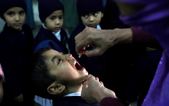 pakistan polio.jpg