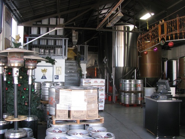 Thumbnail image for hangar4.jpg