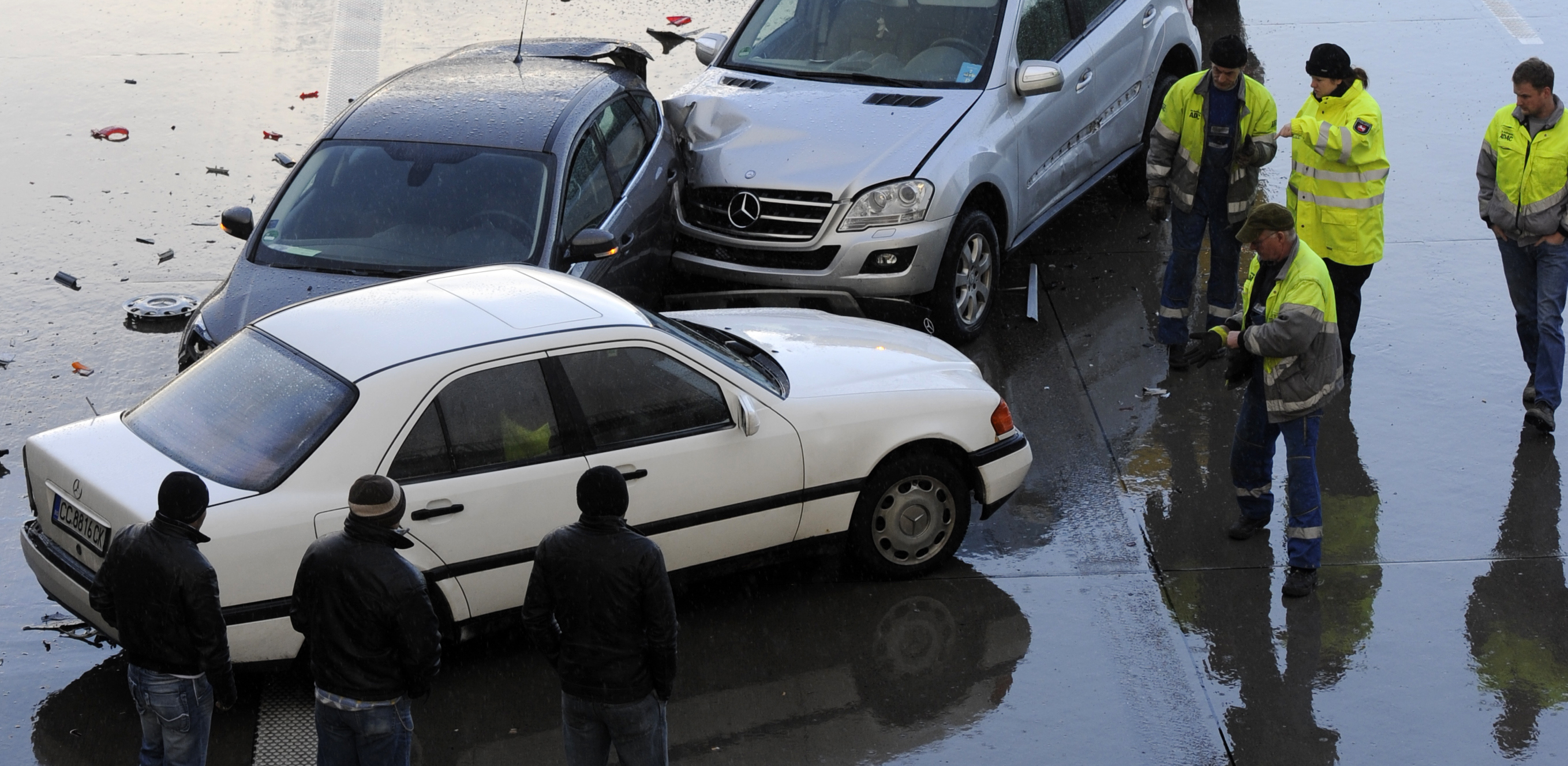 Осмотр дтп. Судебная автотехническая экспертиза. Судебная экспертиза ДТП. Судебная экспертиза транспортных средств. Судебная экспертиза авто при ДТП.