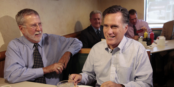 Mitt Romney at diner - Rebecca Cook : Reuters - banner.jpg