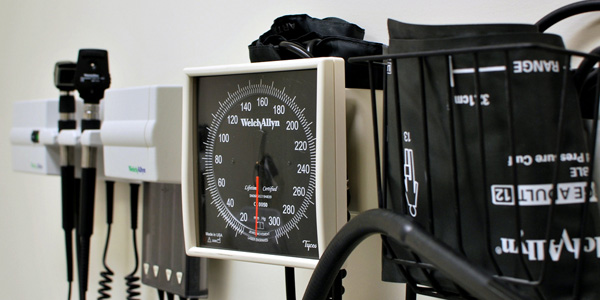 doctor equipment - meddygarnet Flickr - banner.jpg