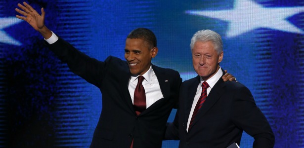 obamaclintonDNC.banner.reuters.jpg