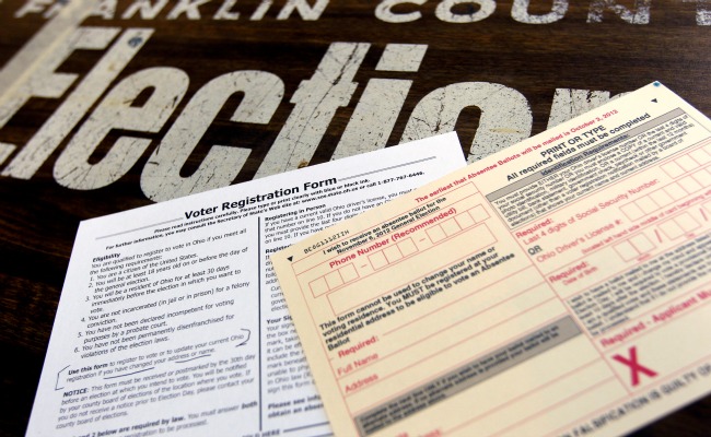 voterreg.banner.reuters.jpg