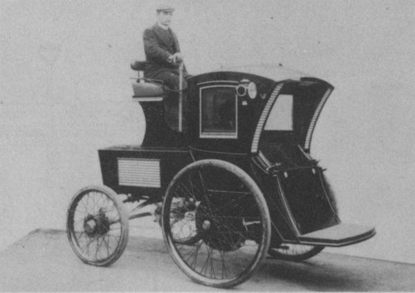 Electric Vehicle Company taxicab.jpg