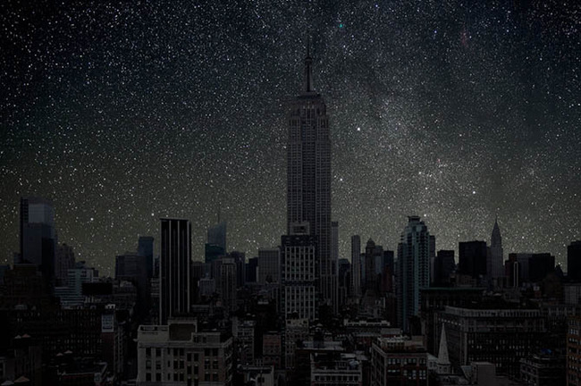 Stars over New York Thierry Cohen.jpg