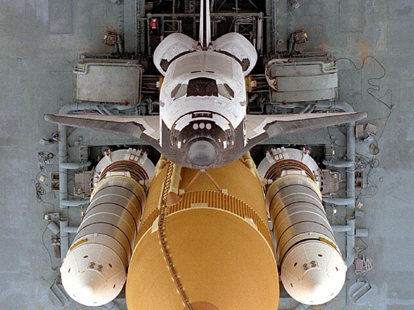 atlantis space shuttle main engines