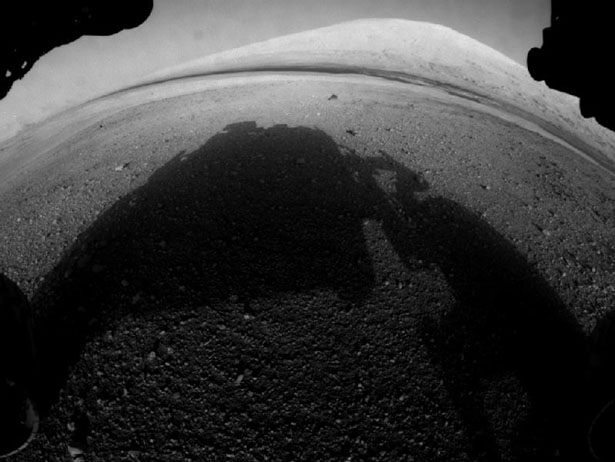 curiosity-first-view-615.jpg