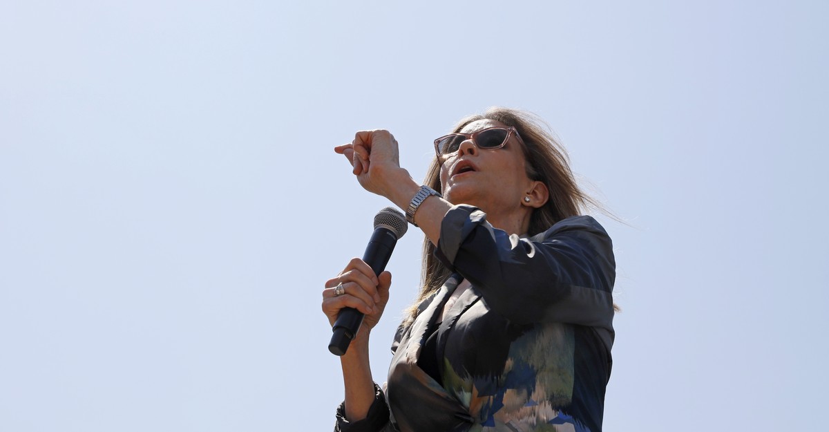 NextImg:Marianne Williamson Goes for the Gut