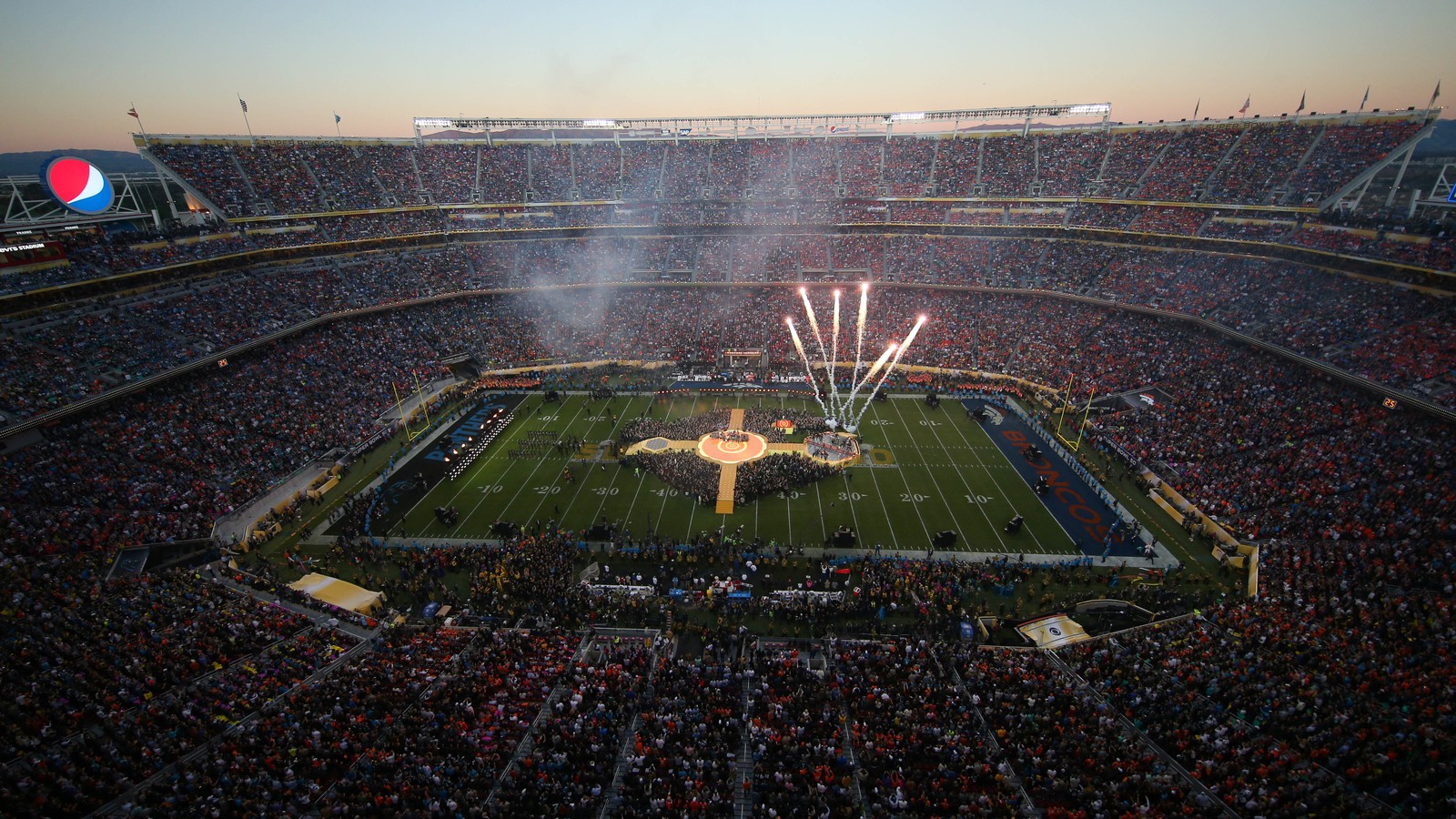 PHOTOS: Carolina Panthers vs. Denver Broncos at Levis' Stadium for Super  Bowl 50 - ABC7 New York