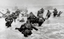 FRANCE. Normandy. June 6, 1944. U.S. troops assault Omaha Beach during the D-Day landings.