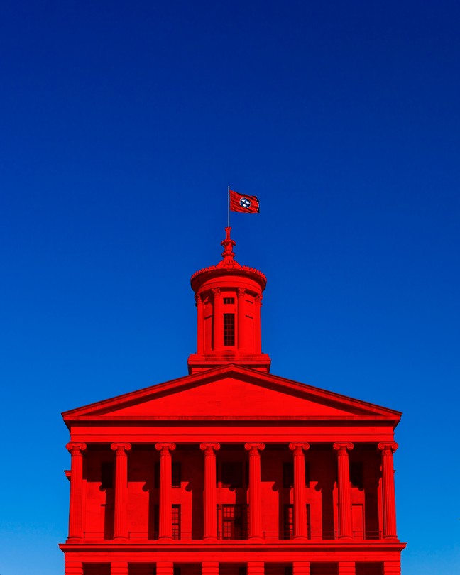 Tennesee State House in red