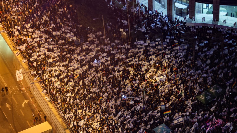 An aerial view of people protesting in Tel Aviv on March 25
