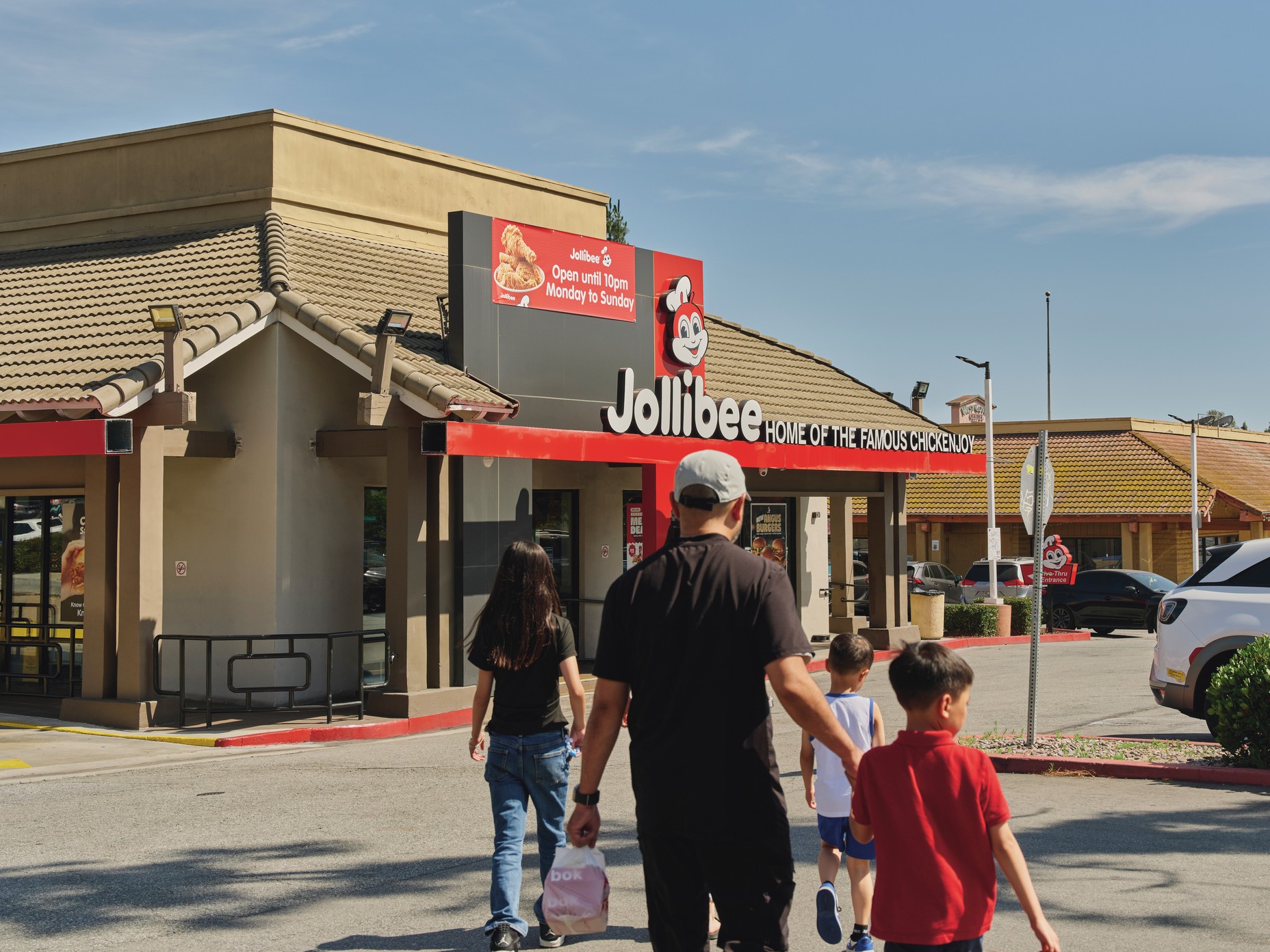 Can Jollibee Beat American Fast Food at Its Own Game? - The Atlantic