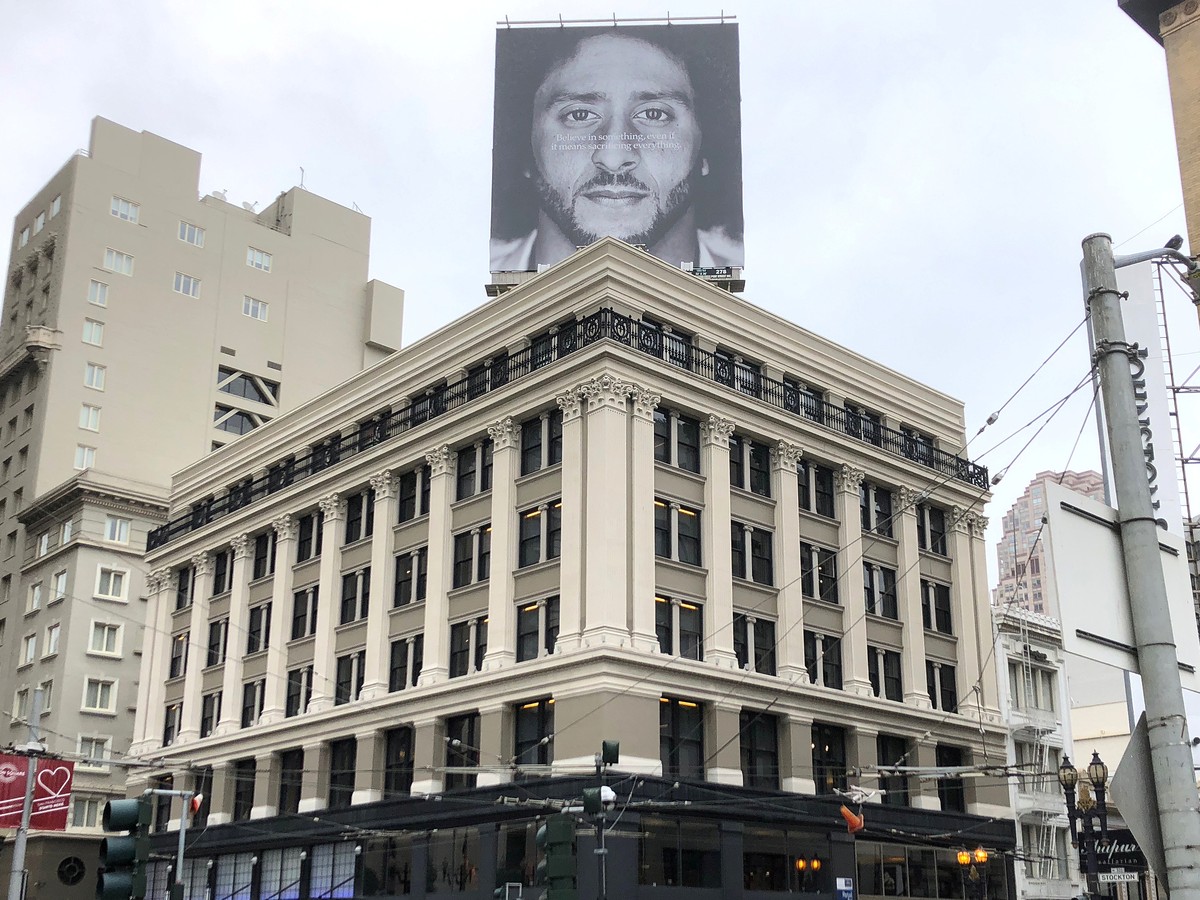 Nike's Kaepernick campaign puts NFL apparel deal in spotlight