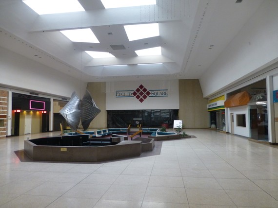 New life for nearly dead Parkway Center Mall in the works