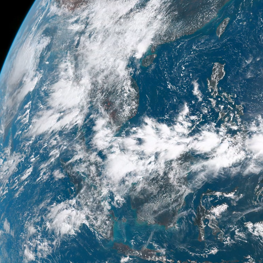 芸術写真 Pictures from the Surface of the Earth Here's the First True Color Photo of Earth Snapped by
