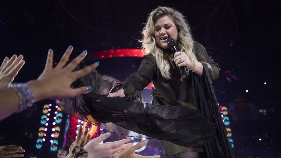 Kelly Clarkson performs in Toronto in 2017.