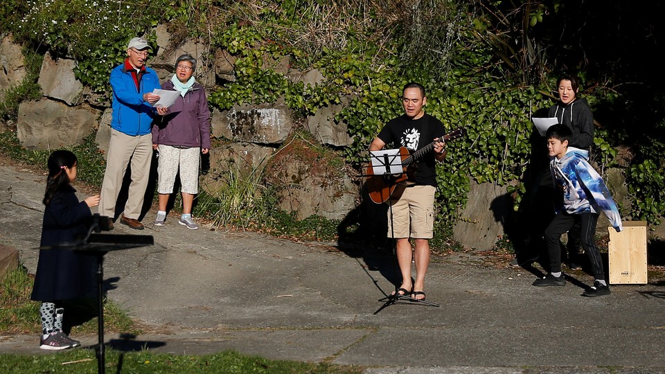 Introducing Your Pace or Mine: A new walking group for singles