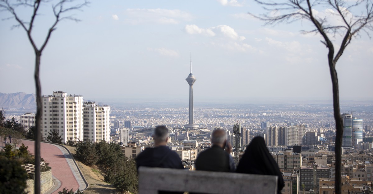 The Iranian Opposition's Urgent Task