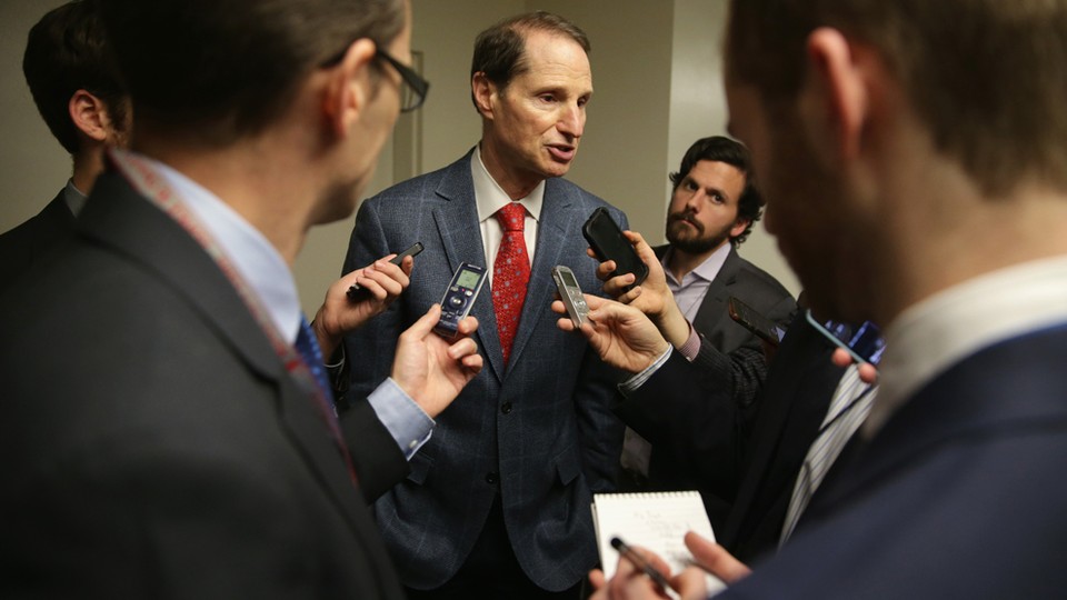 California Lawmakers Fast Track Bill That Would Require Online Sellers