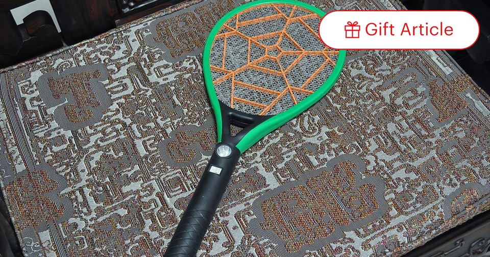 Mosquito store tennis racket